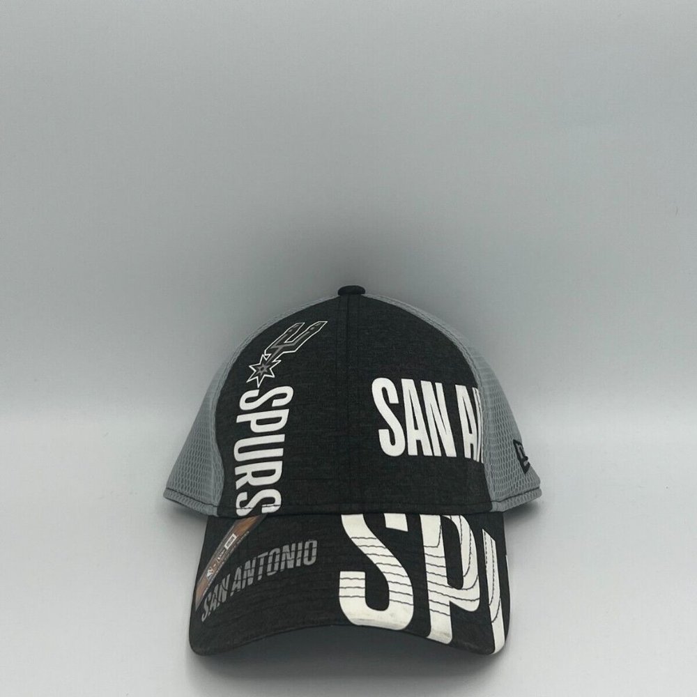 New Era, San Antonio Spurs NBA Basketball Team Flexfit Cap Black and Grey